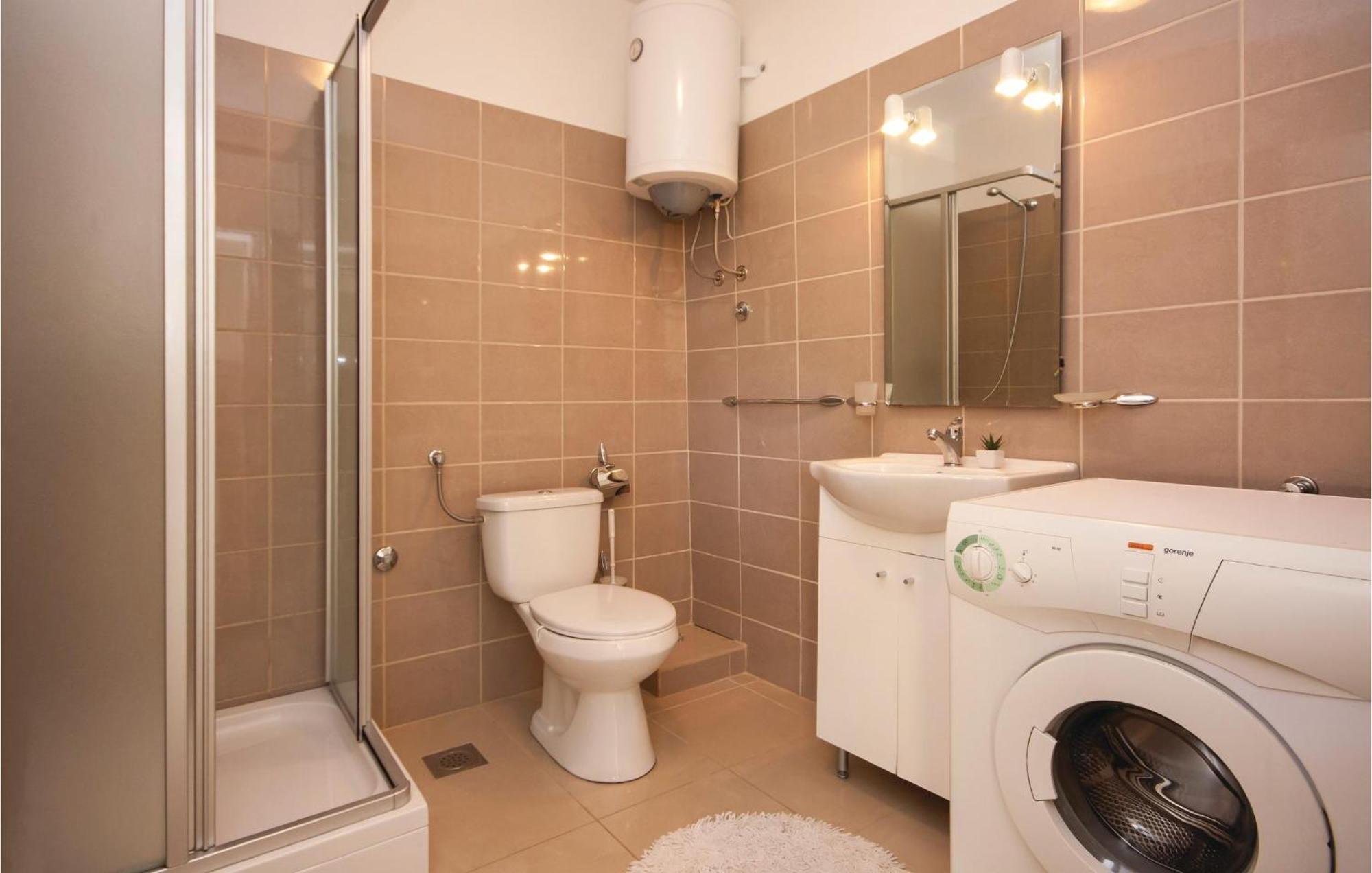 Nice Apartment In Raslina With House Sea View Eksteriør bilde